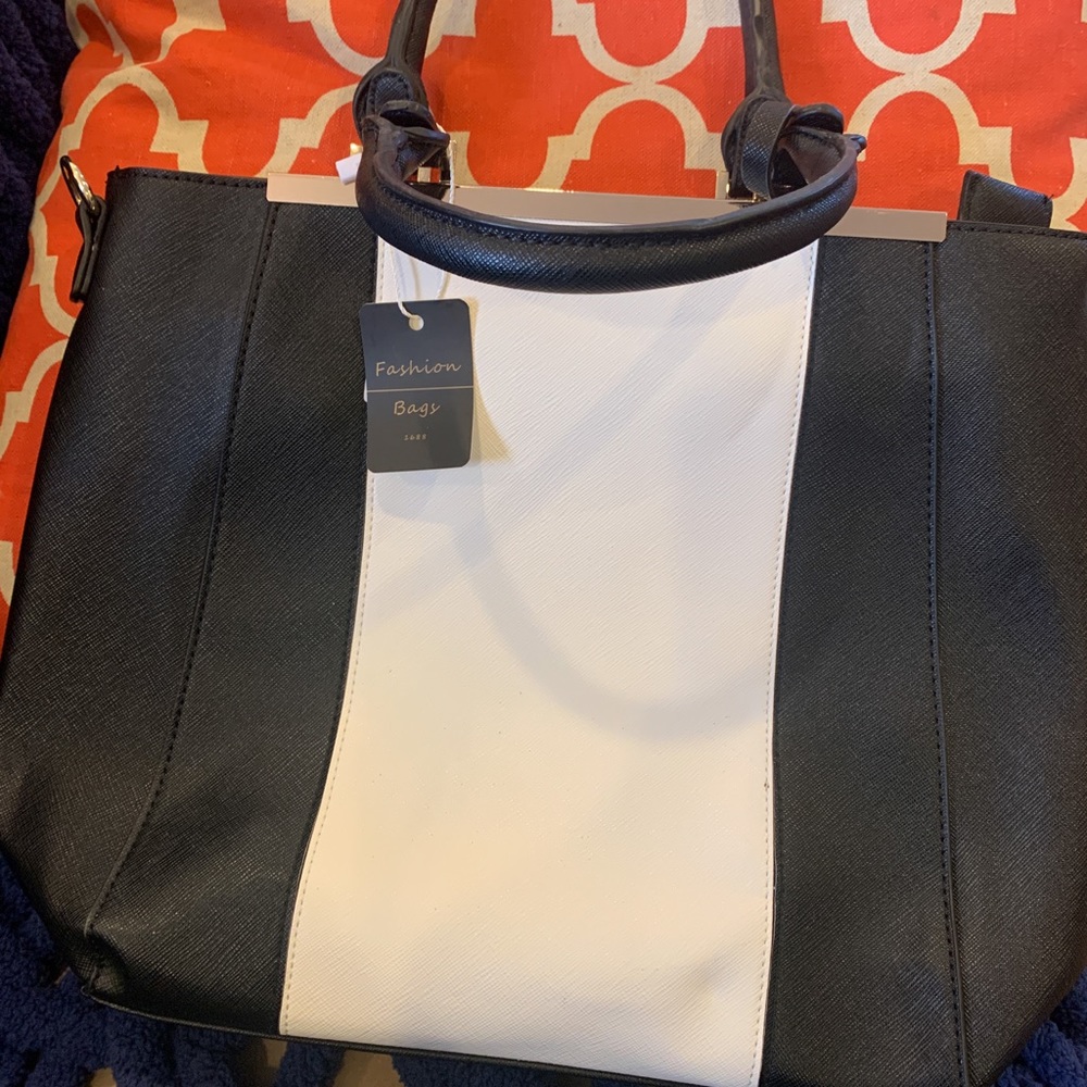 Black & White Fashion Bag Brand NWT